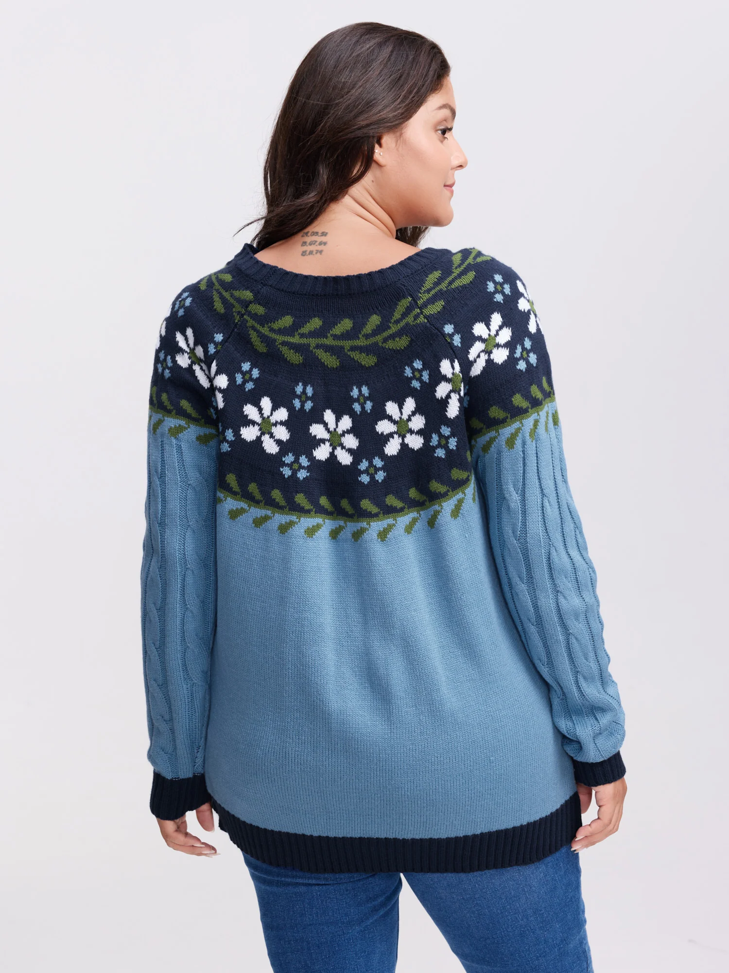 Cable Knit Jacquard Floral Contrast Pullover - Image 4
