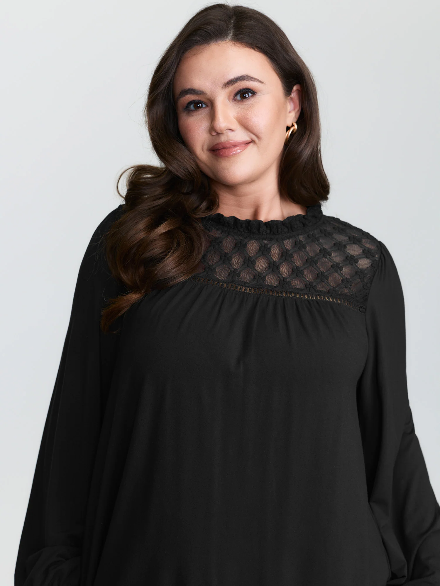 Checkered Mesh Ruffled Neckline Knit Top - Image 2