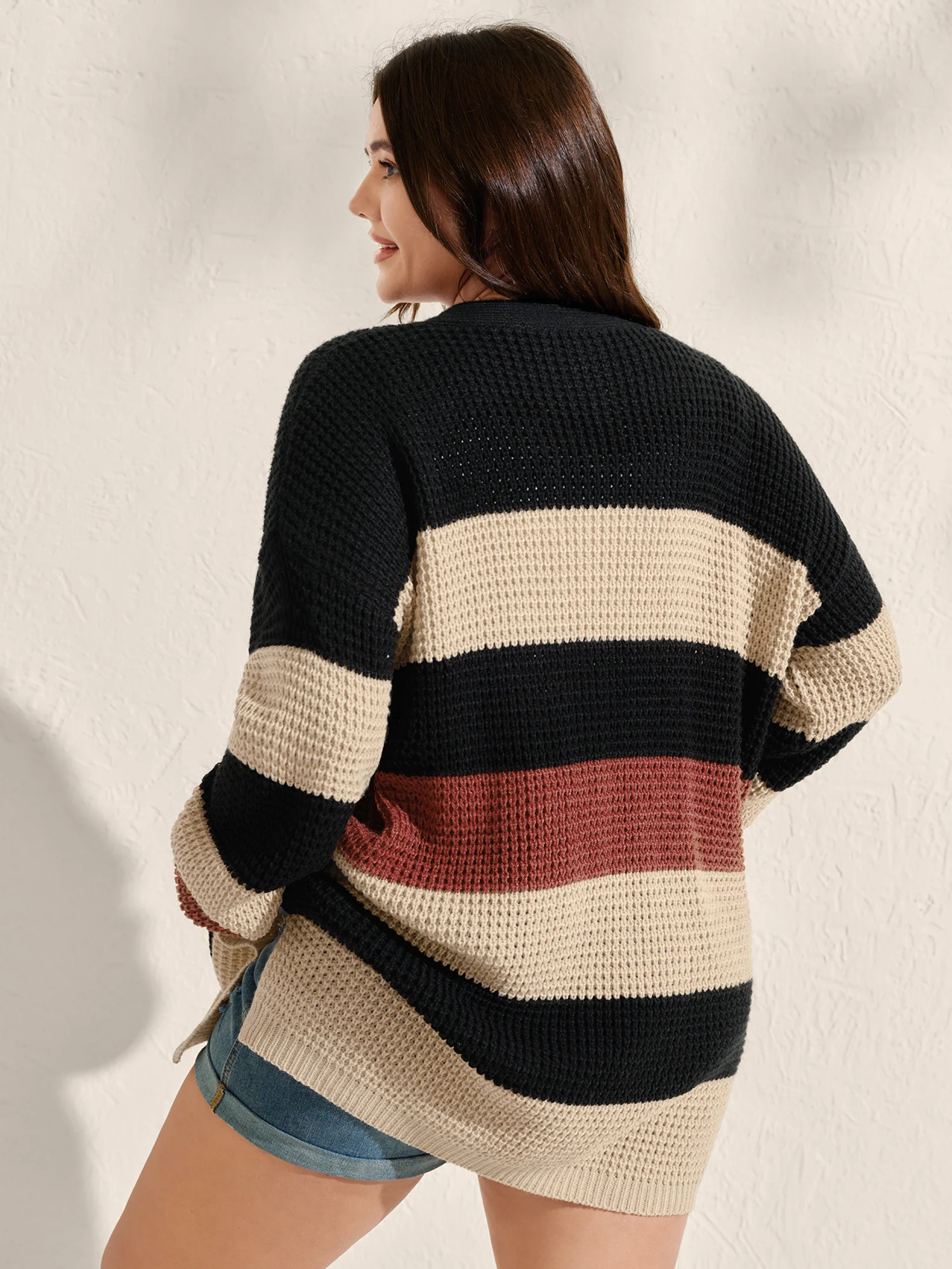 Color Block Textured Pockets Knit Cardigan - Image 4