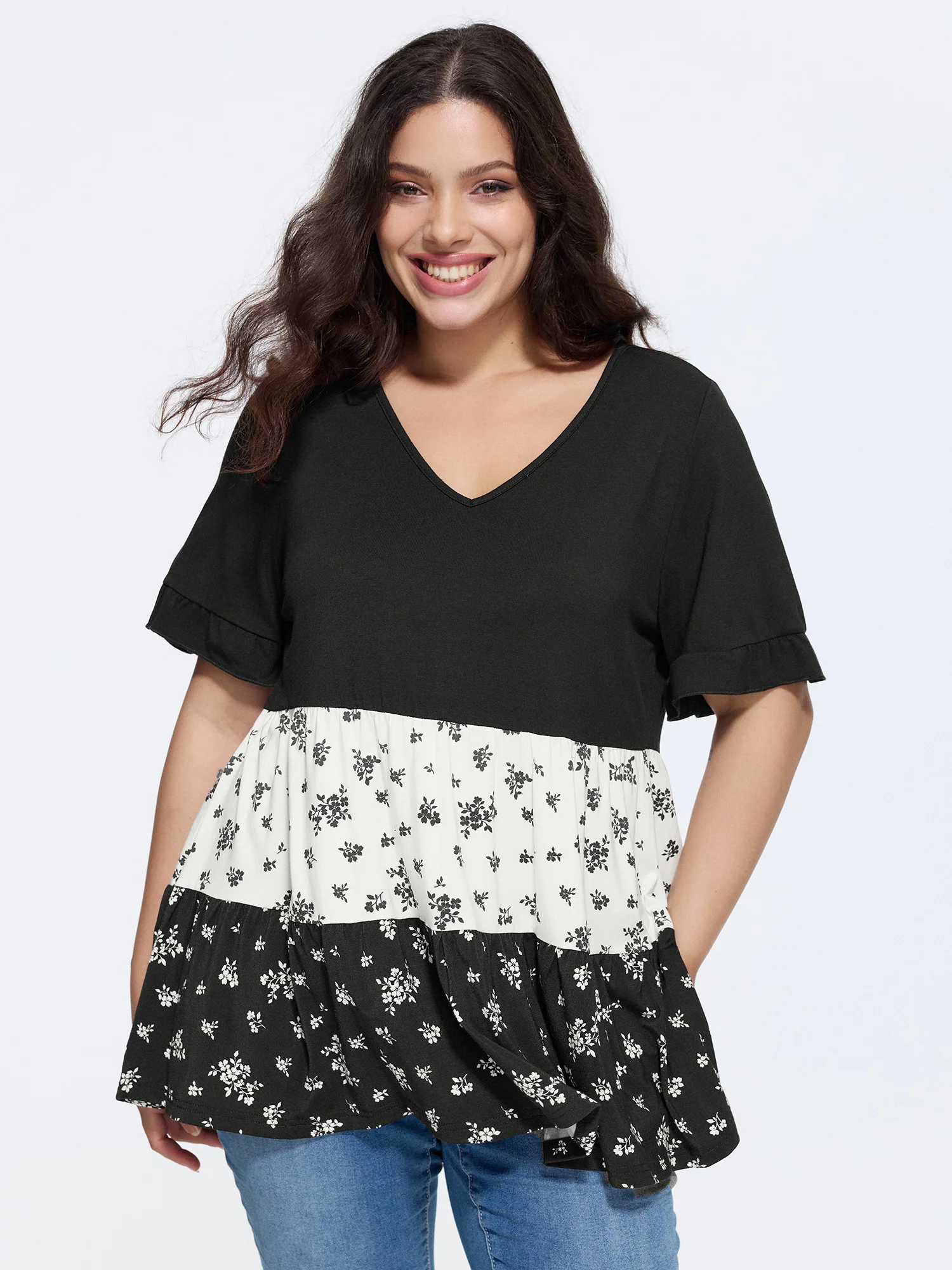 Color Contrast Floral Print Tiered Top