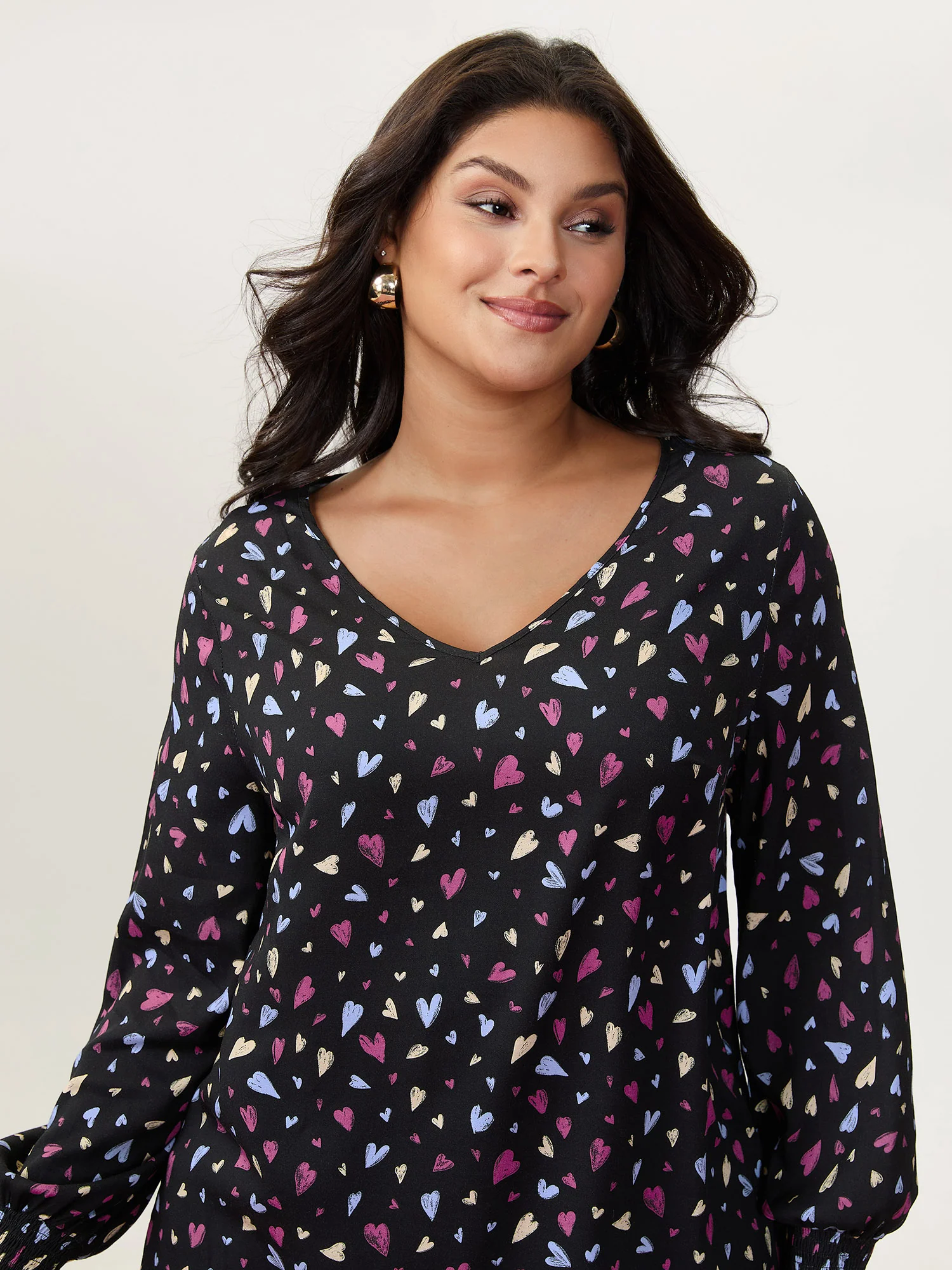 Colorful Heart Print V-Neck Blouse - Image 3