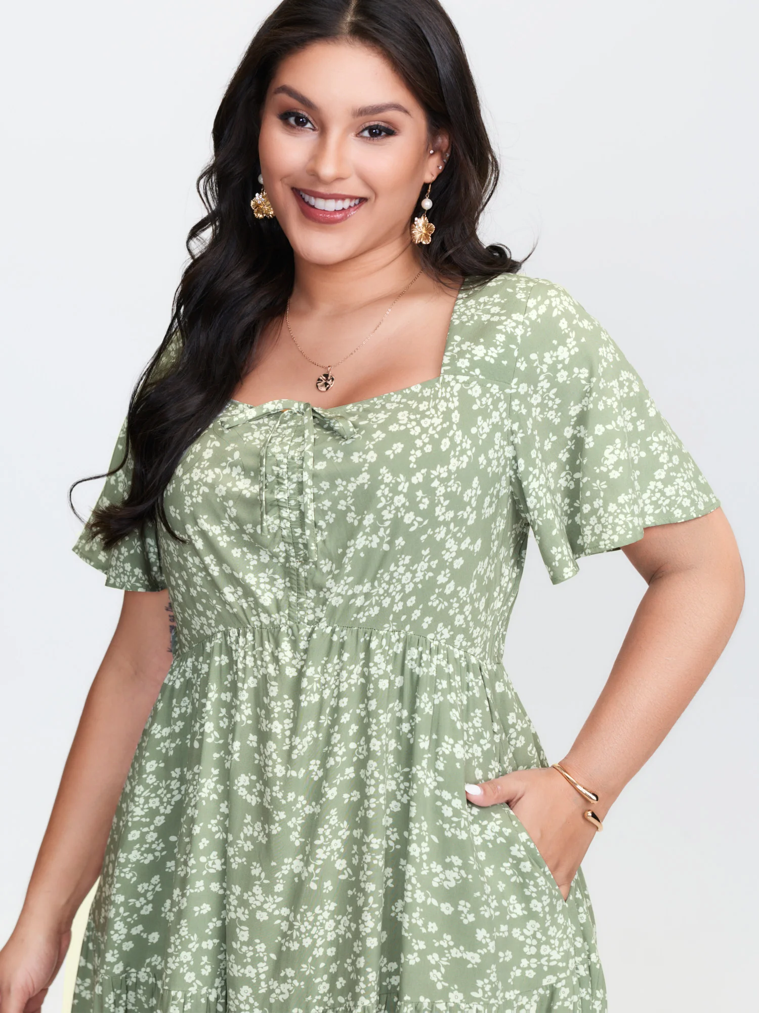 Ditsy Floral Sweetheart Drawstring Pocket Tiered Dress - Image 10