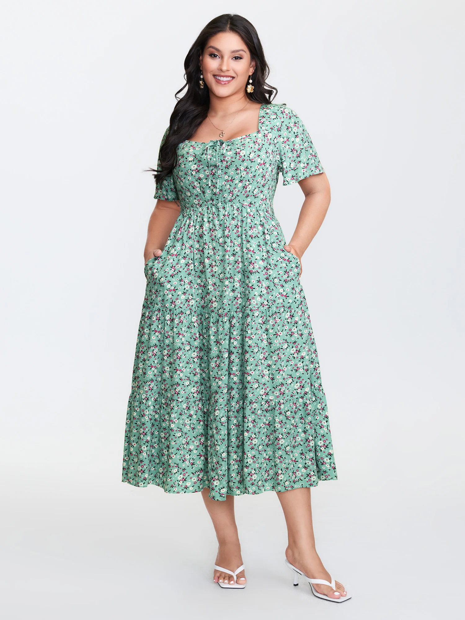 Ditsy Floral Sweetheart Drawstring Pocket Tiered Dress - Image 13