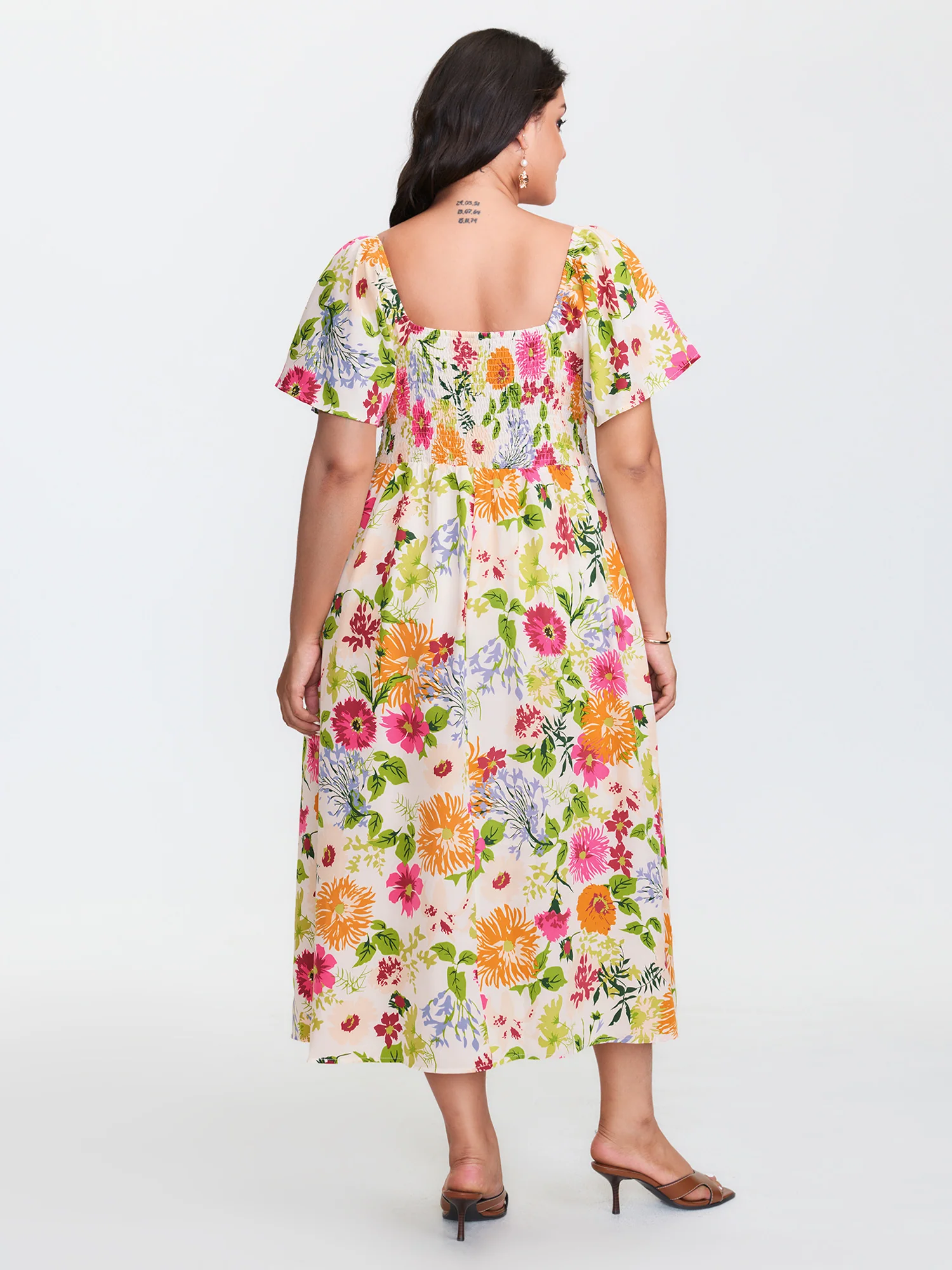 Floral Shirred Square Neck Pocket Midi Dress - Image 8