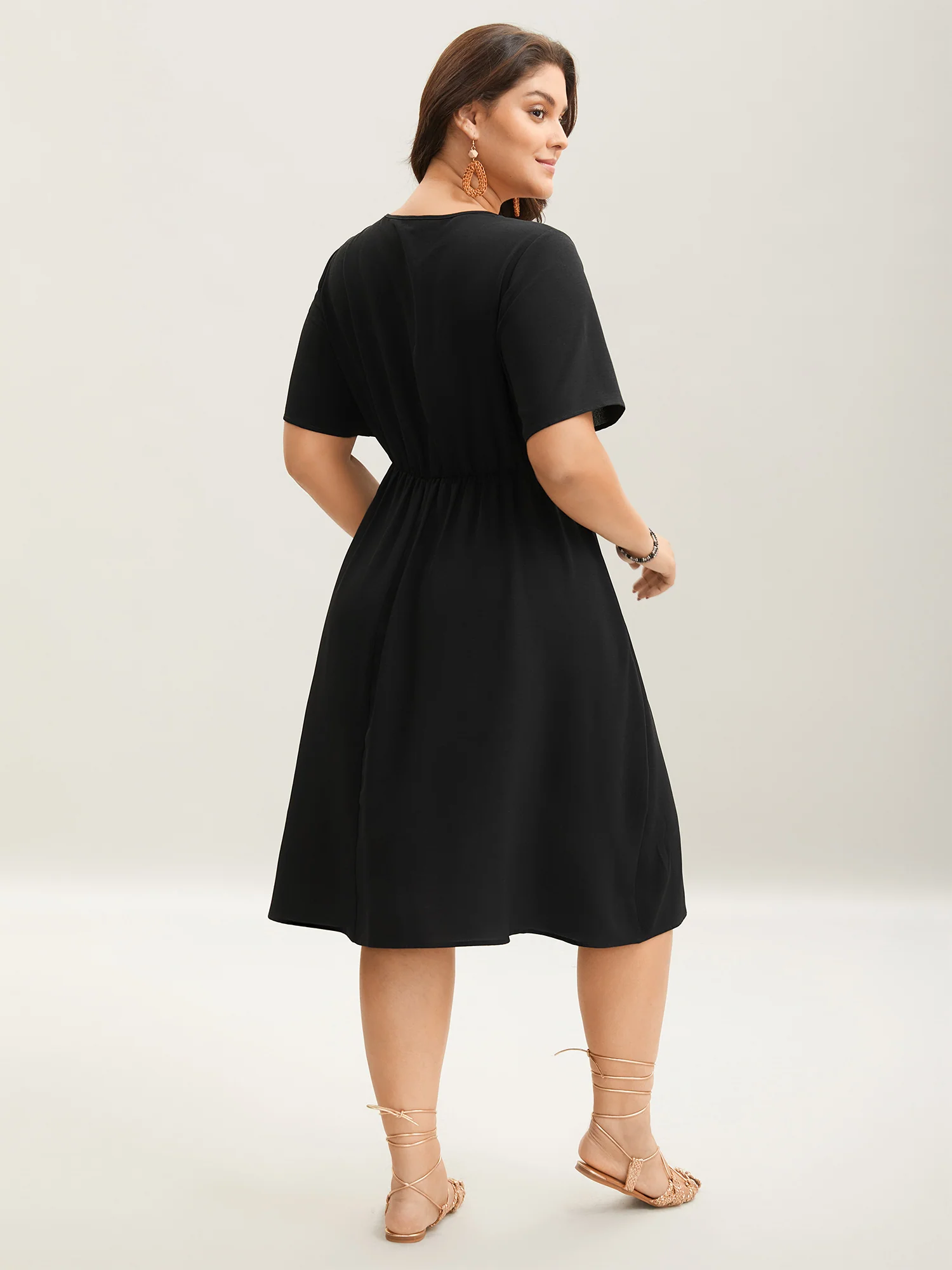 Floral Embroidered Waist-Cinched Midi Dress - Image 4
