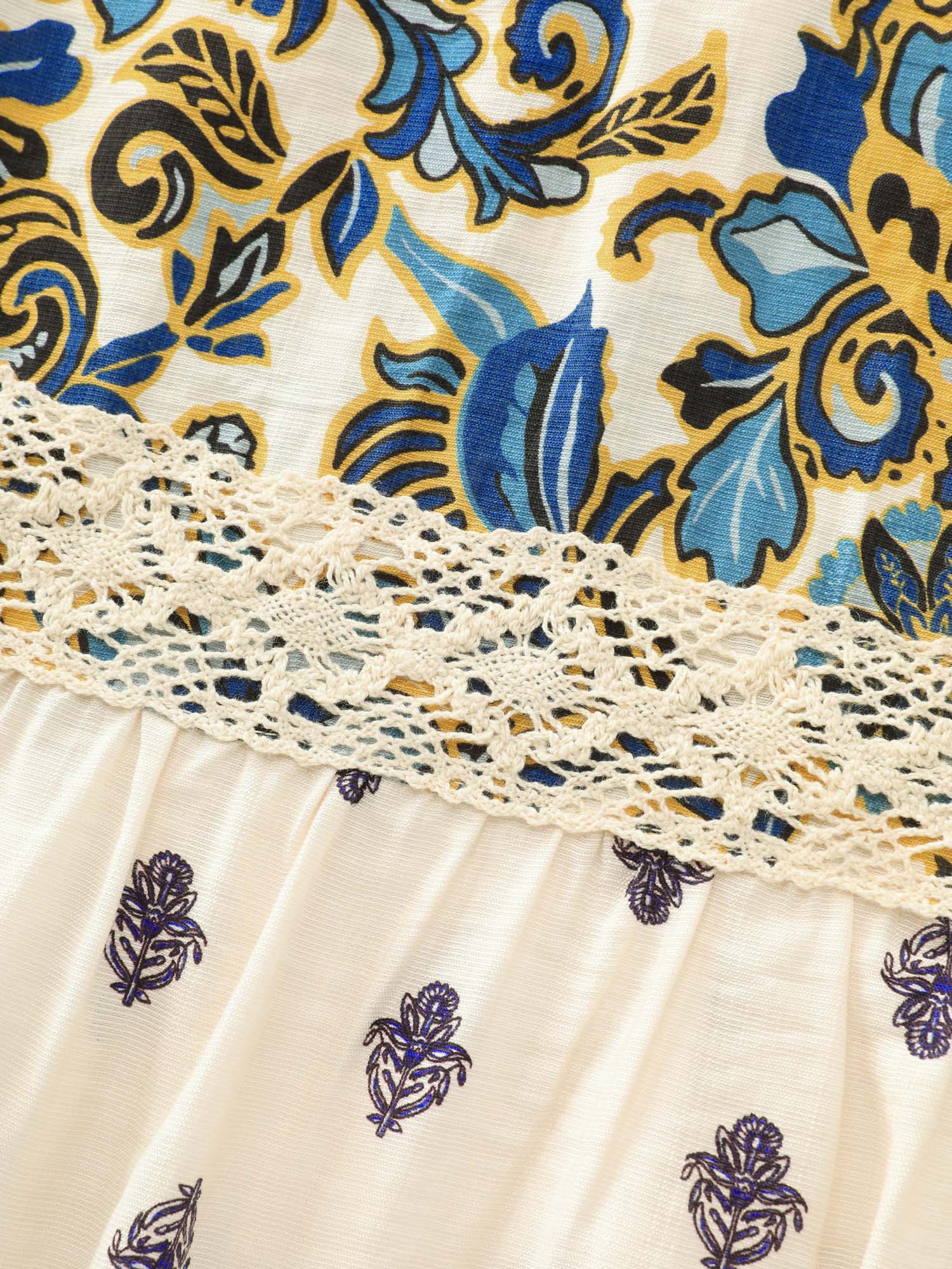 Floral Print Lace Neckline Flowy Blouse - Image 6