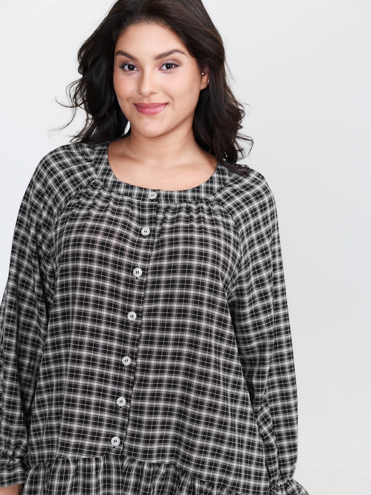Gingham Print Ruffled Hem Co-Ord Pajama Set - Image 9