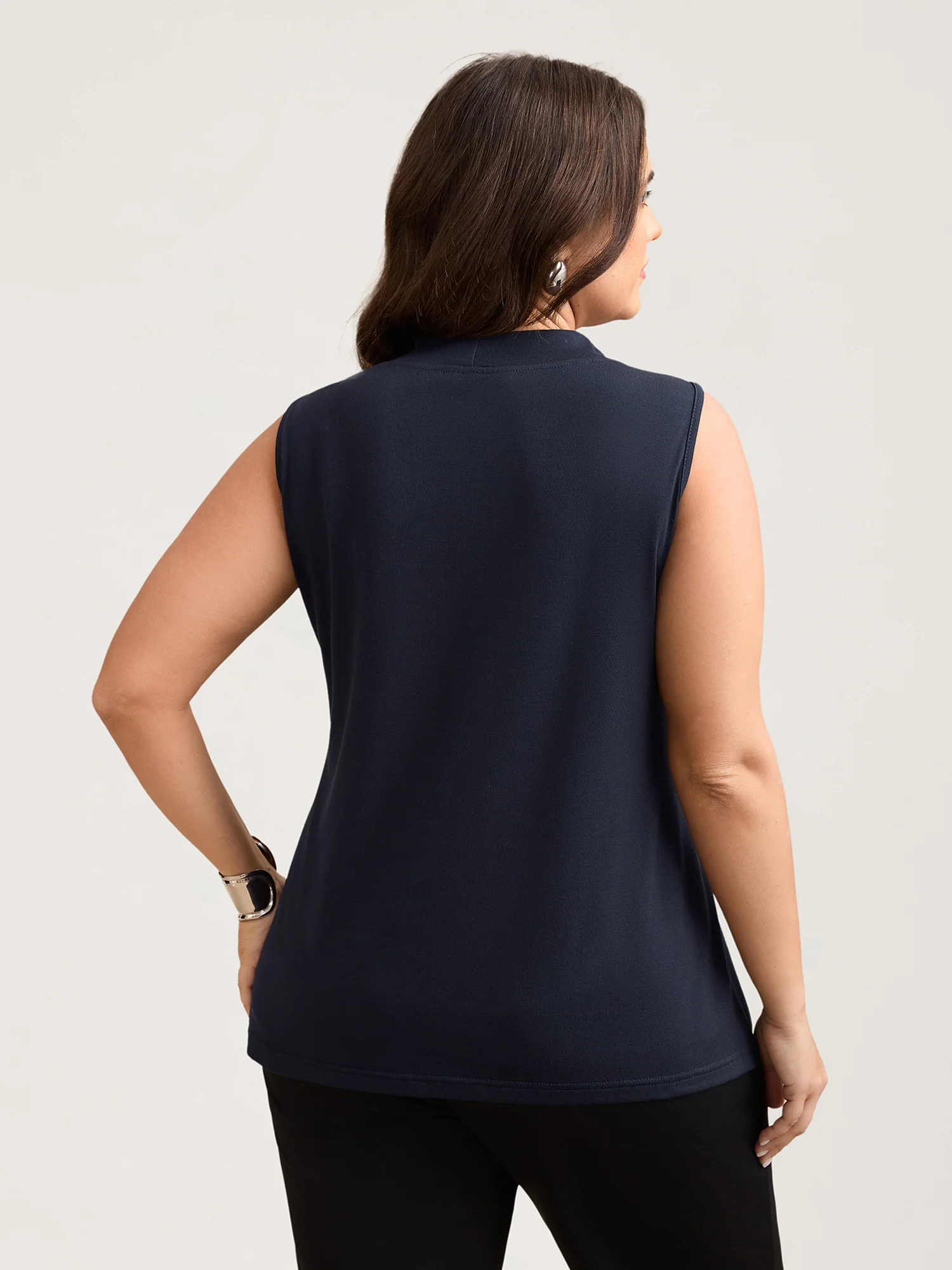 Knotted Neckline Fitted Sleeveless Blouse - Image 5