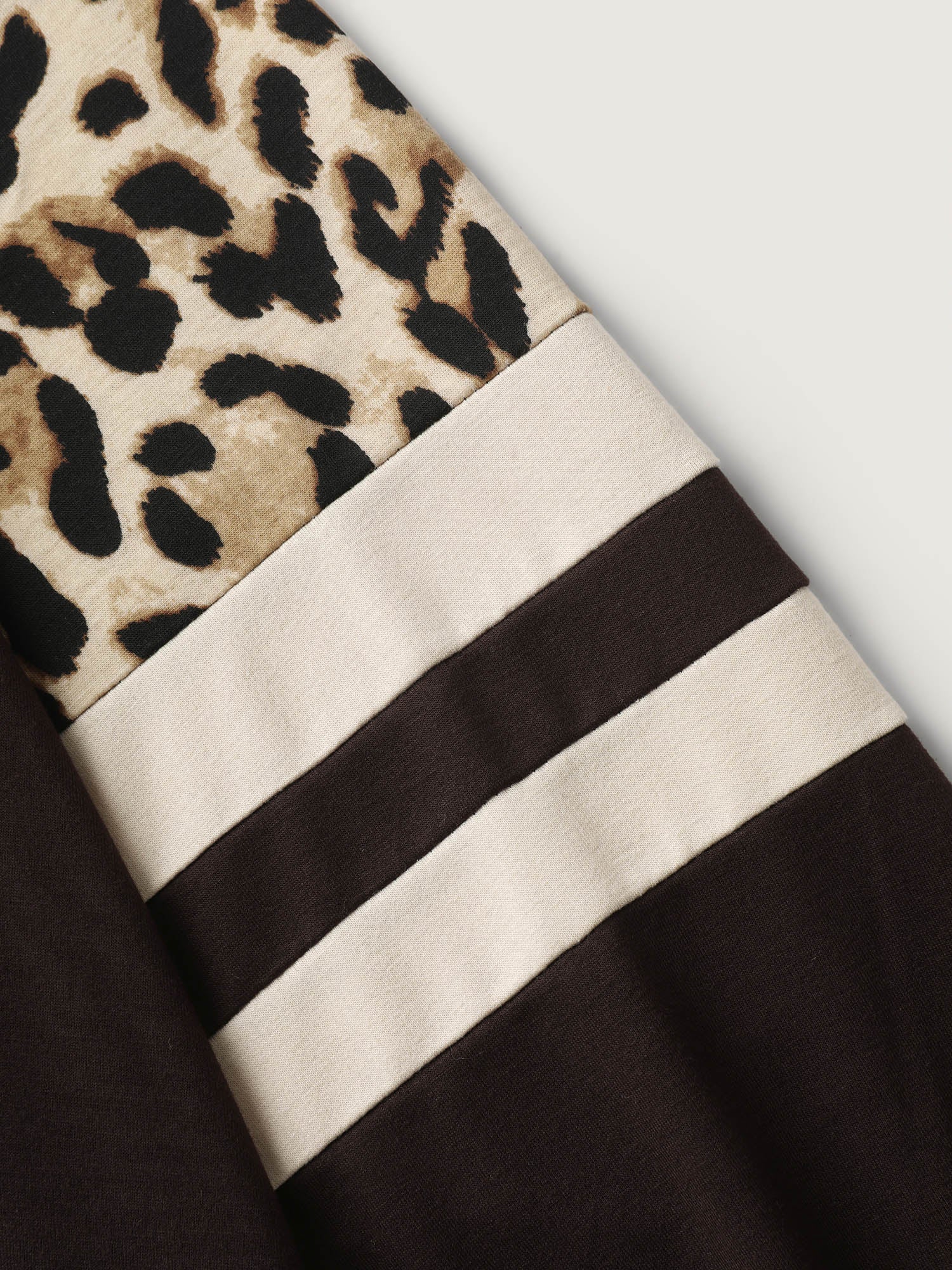 Leopard Print Stretchy Hem Contrast Sweatshirt - Image 5
