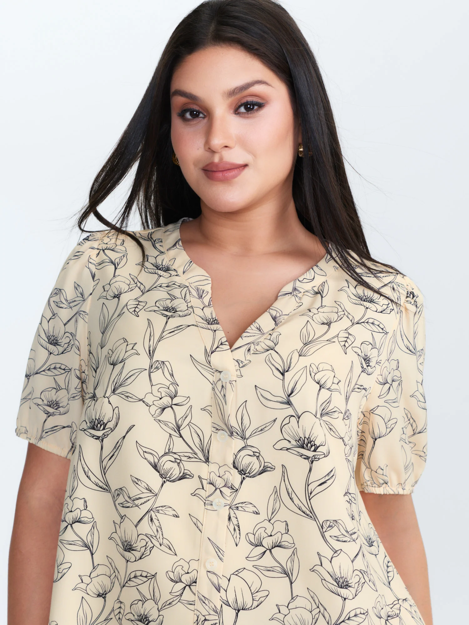 Monochrome Floral Print Button-Down Blouse - Image 2