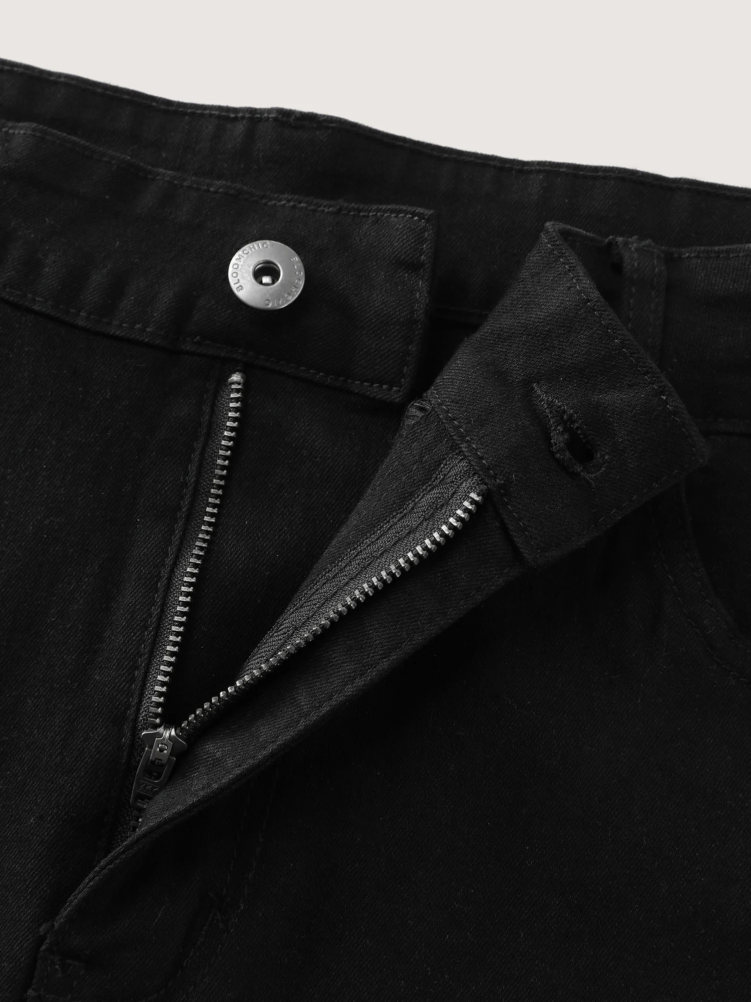 No Gap Waist Stretchy High-Rise Denim Shorts - Image 6