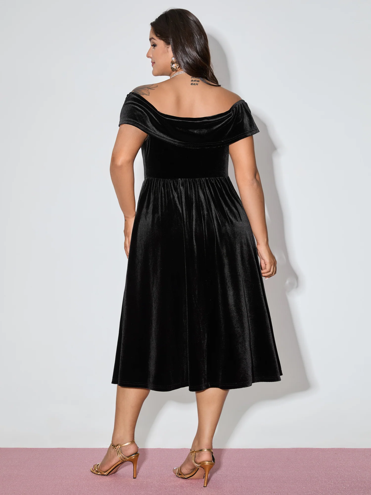 Off-Shoulder 3D Floral Detail Midi Dress - Image 4