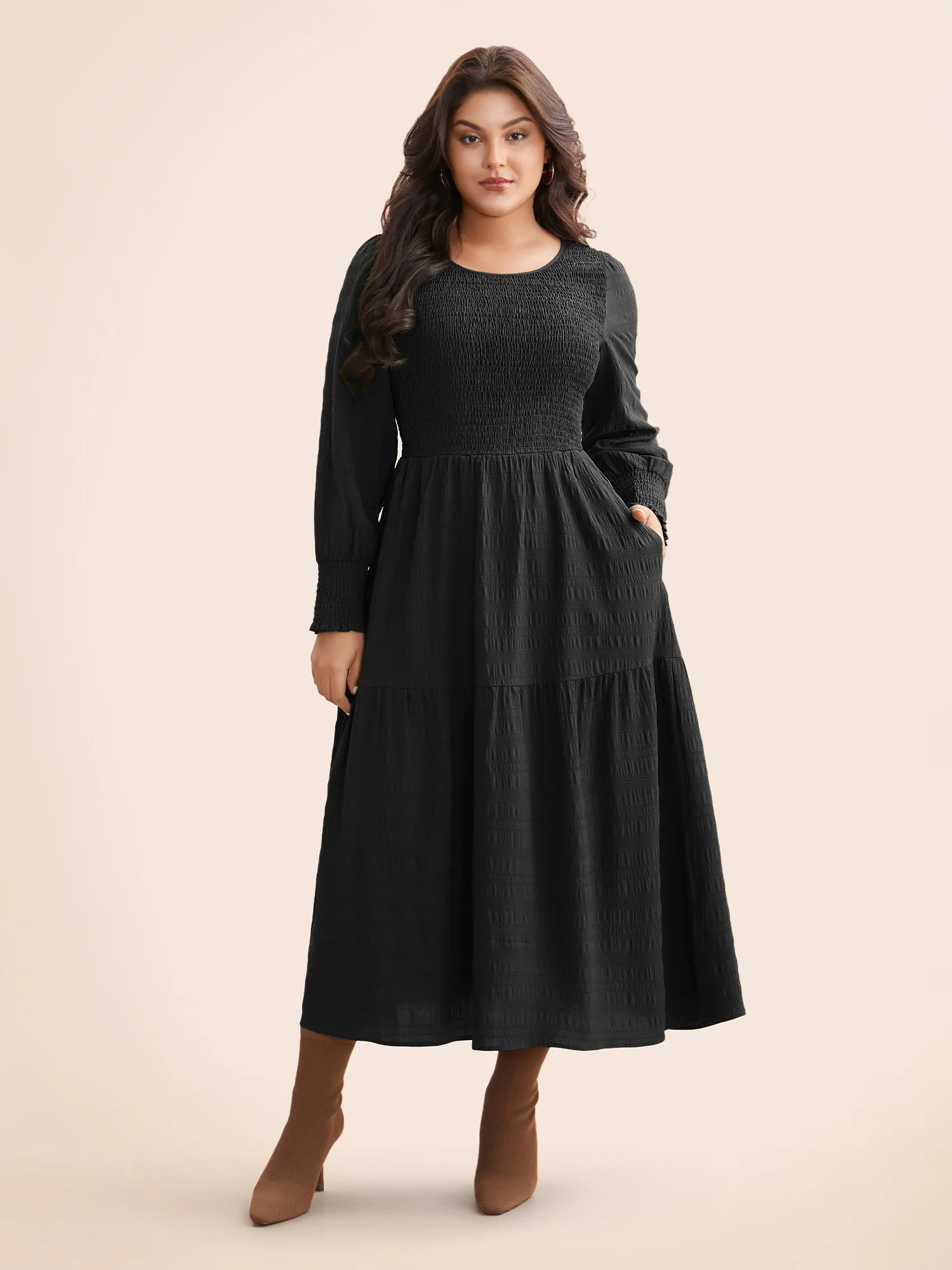 Plain Textured Shirred Midi Dress - Image 14