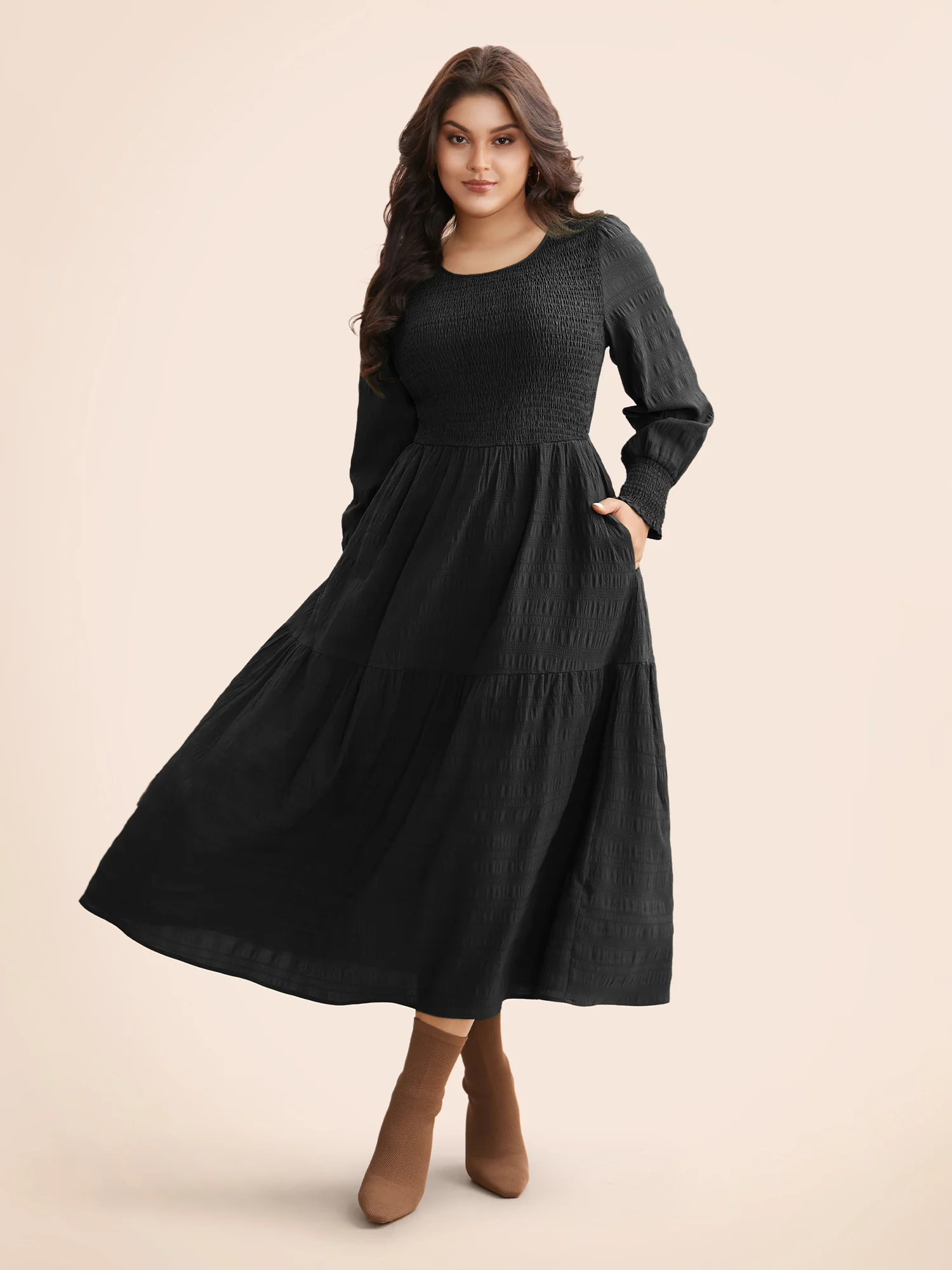 Plain Textured Shirred Midi Dress - Image 15