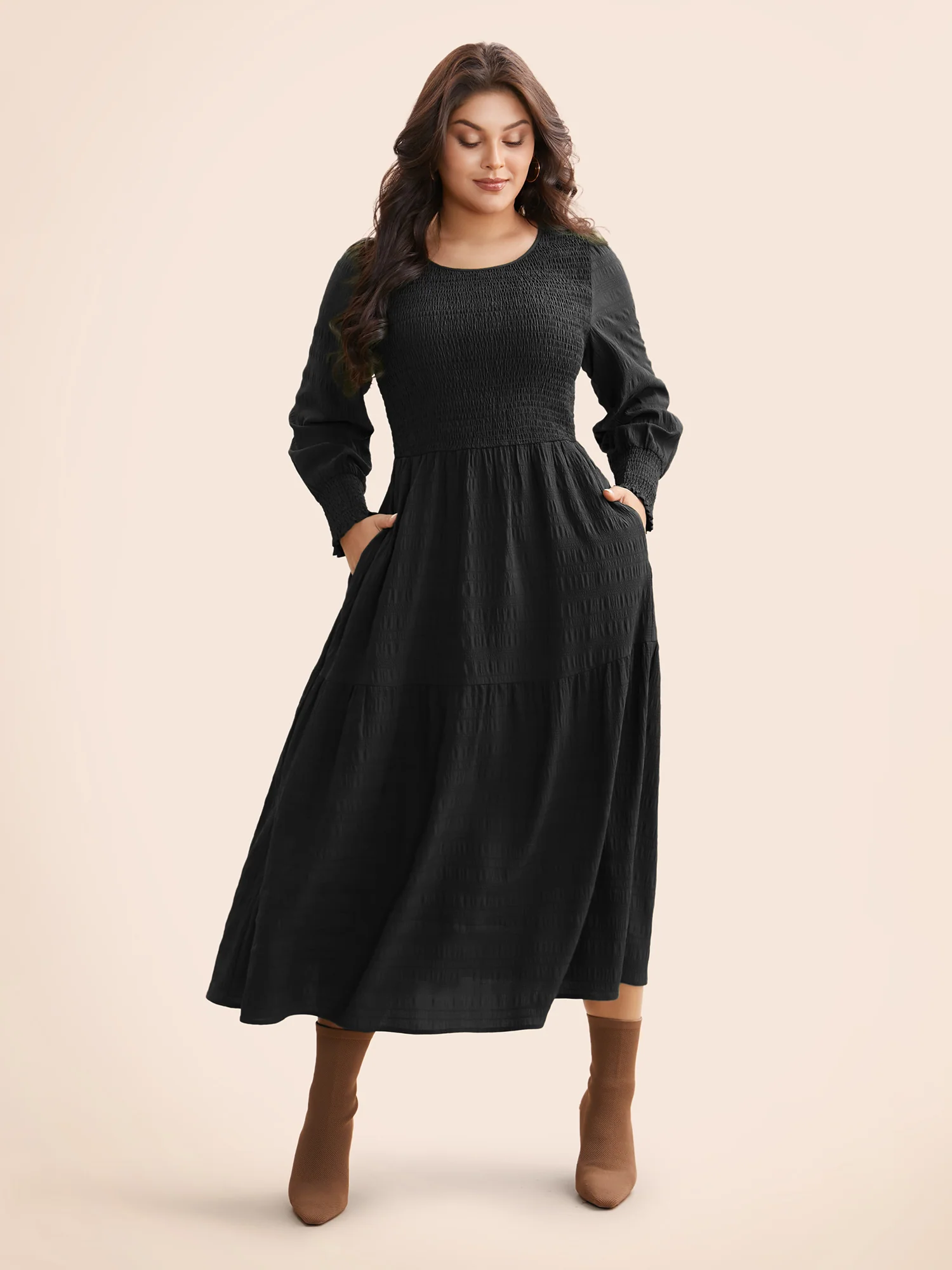 Plain Textured Shirred Midi Dress - Image 16