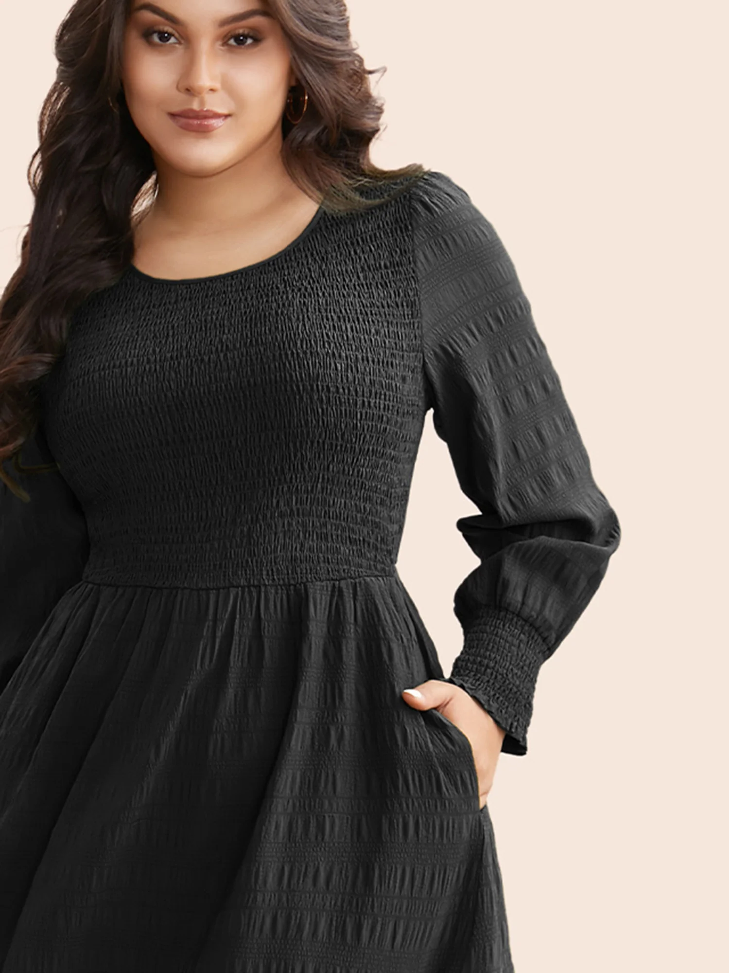 Plain Textured Shirred Midi Dress - Image 17