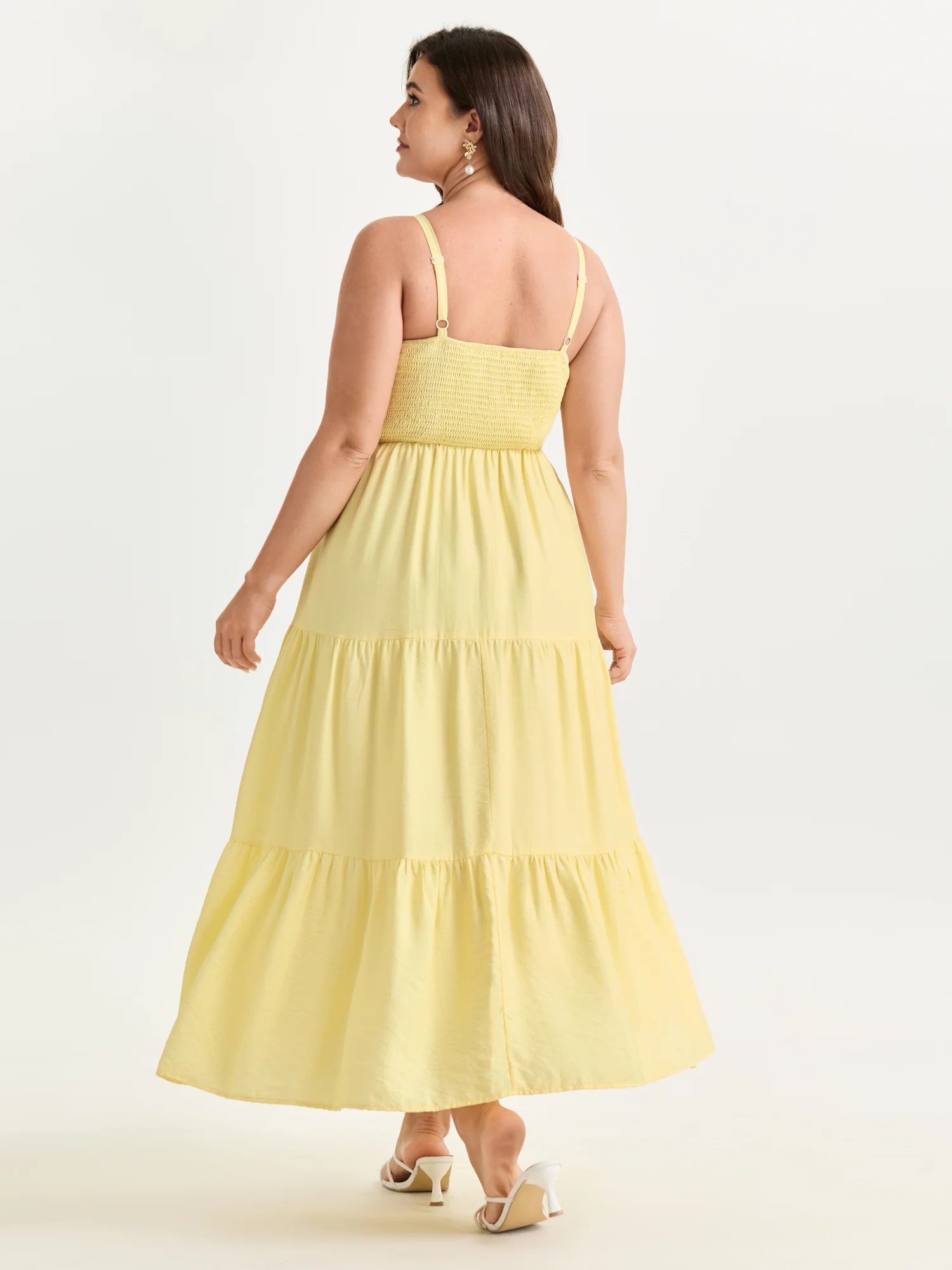 Ruched Bodice Tiered Flowy Maxi Dress - Image 4