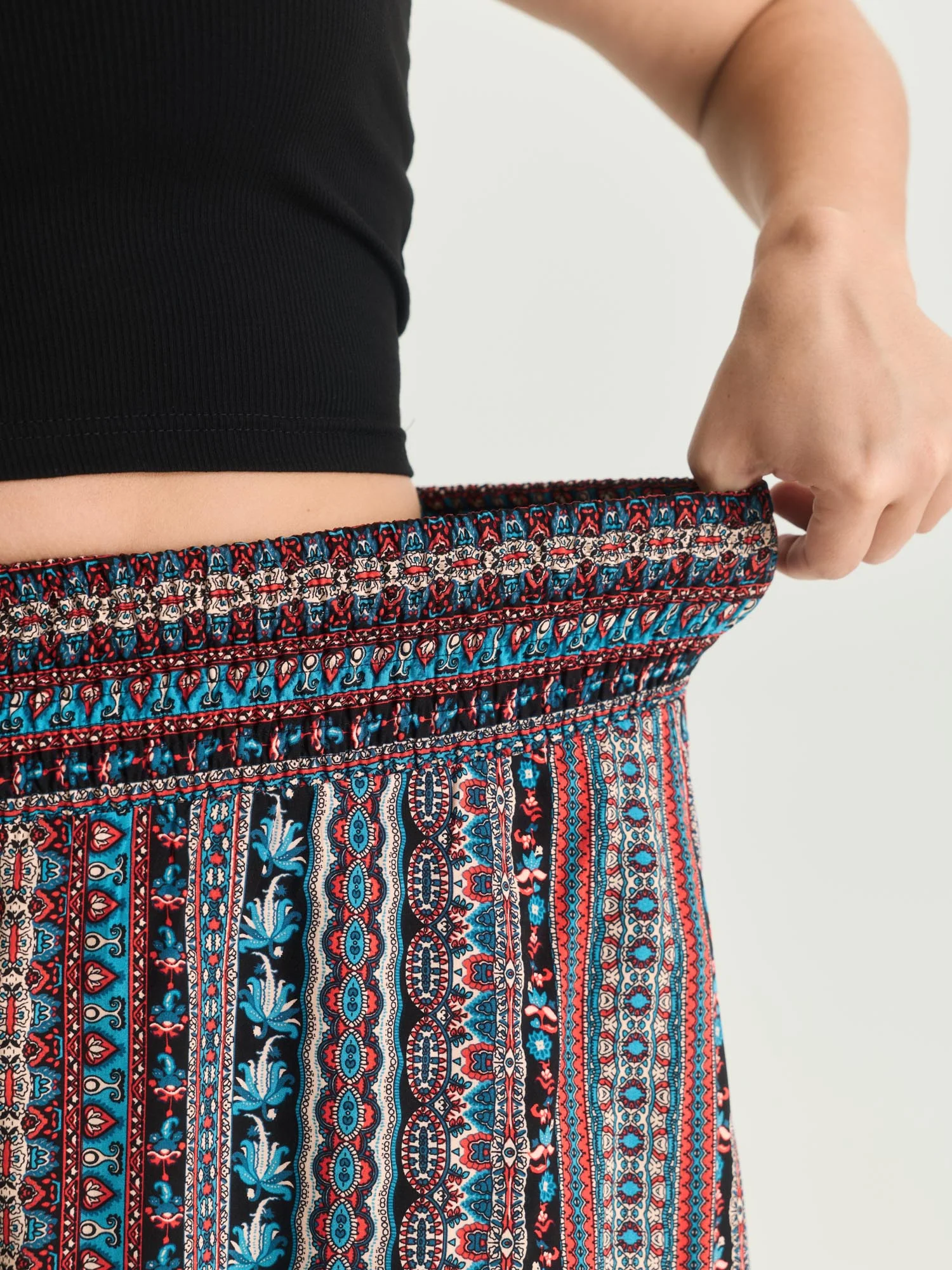 Shirred Colorful Asymmetric Hem Pants - Image 4