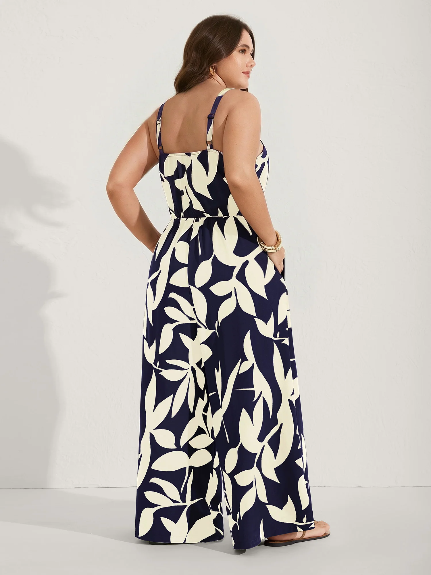 Silhouette Floral Print Sweetheart Jumpsuit - Image 19