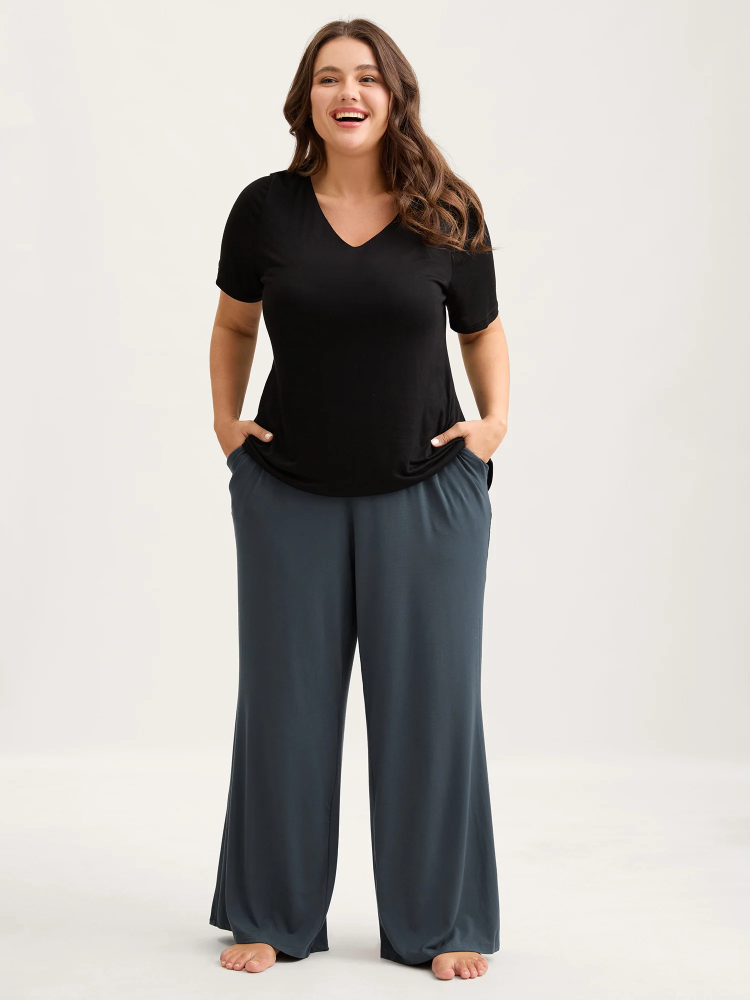 Solid Elastic Waist Wide Leg Lounge Bottoms - Image 15