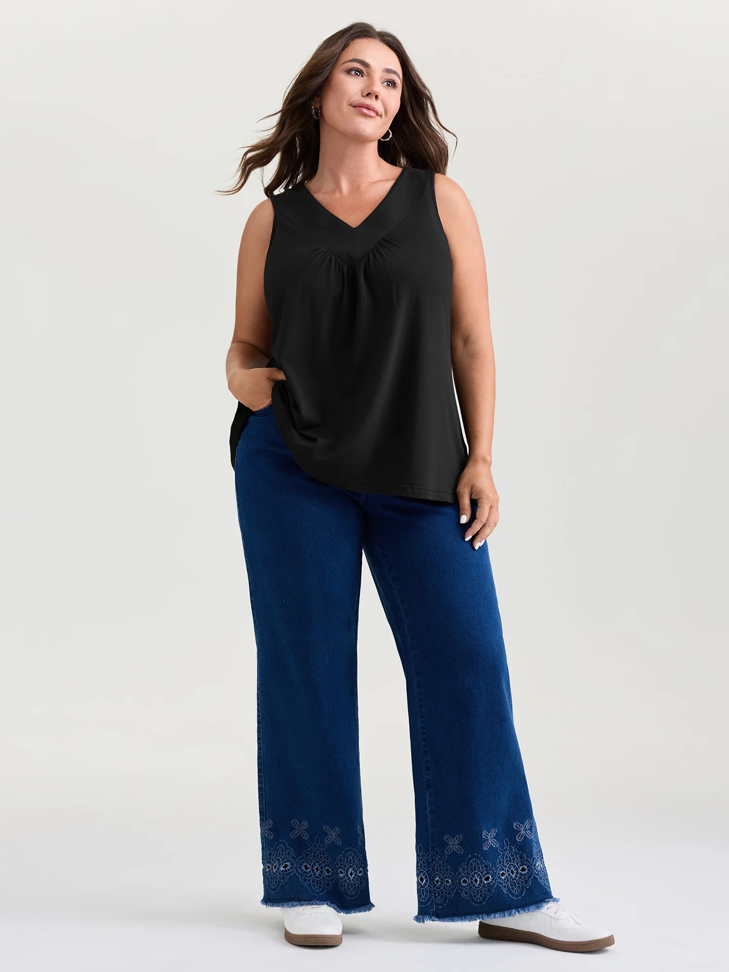 Stretchy V-Neck Pleated Tank Top - Image 3