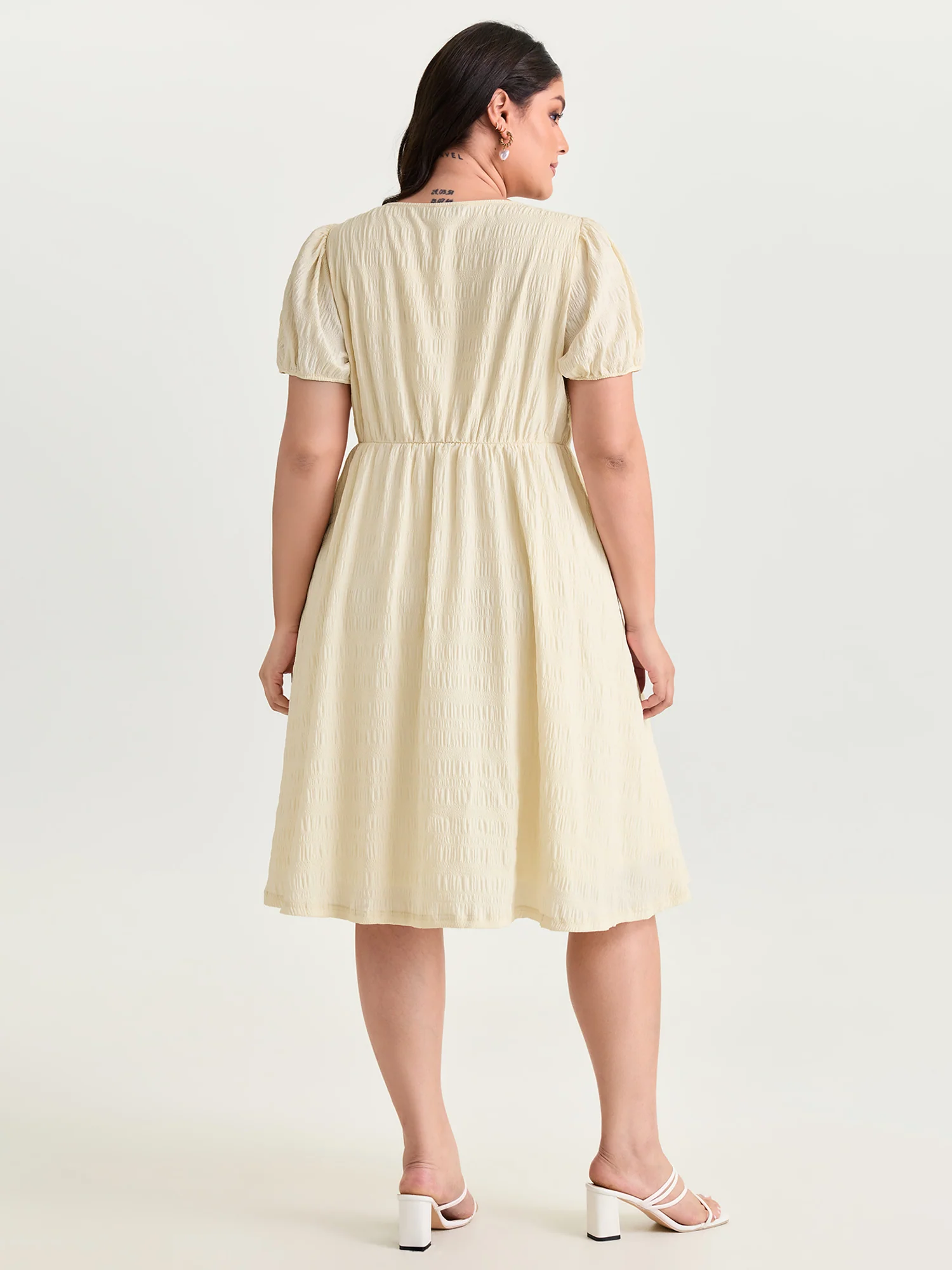 Textured Triple Front Tie Midi Dress - Image 4